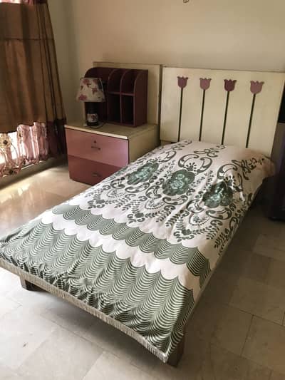 single bed for sale