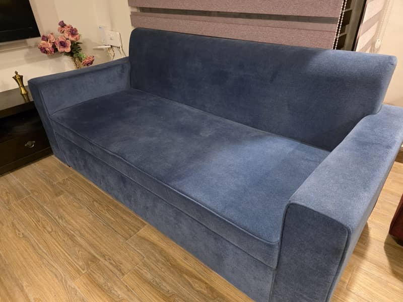 3  seater sofa 0