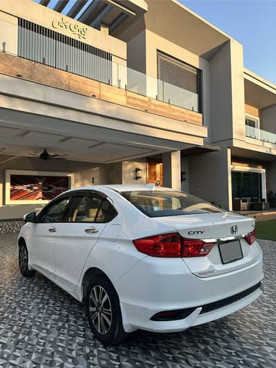 Self Drive Rent A Car Daily Weekly Monthly Car Rental Service Lahore