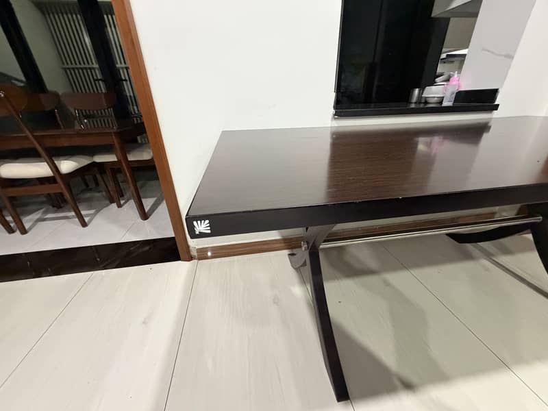 Dining Table - Interwood 1