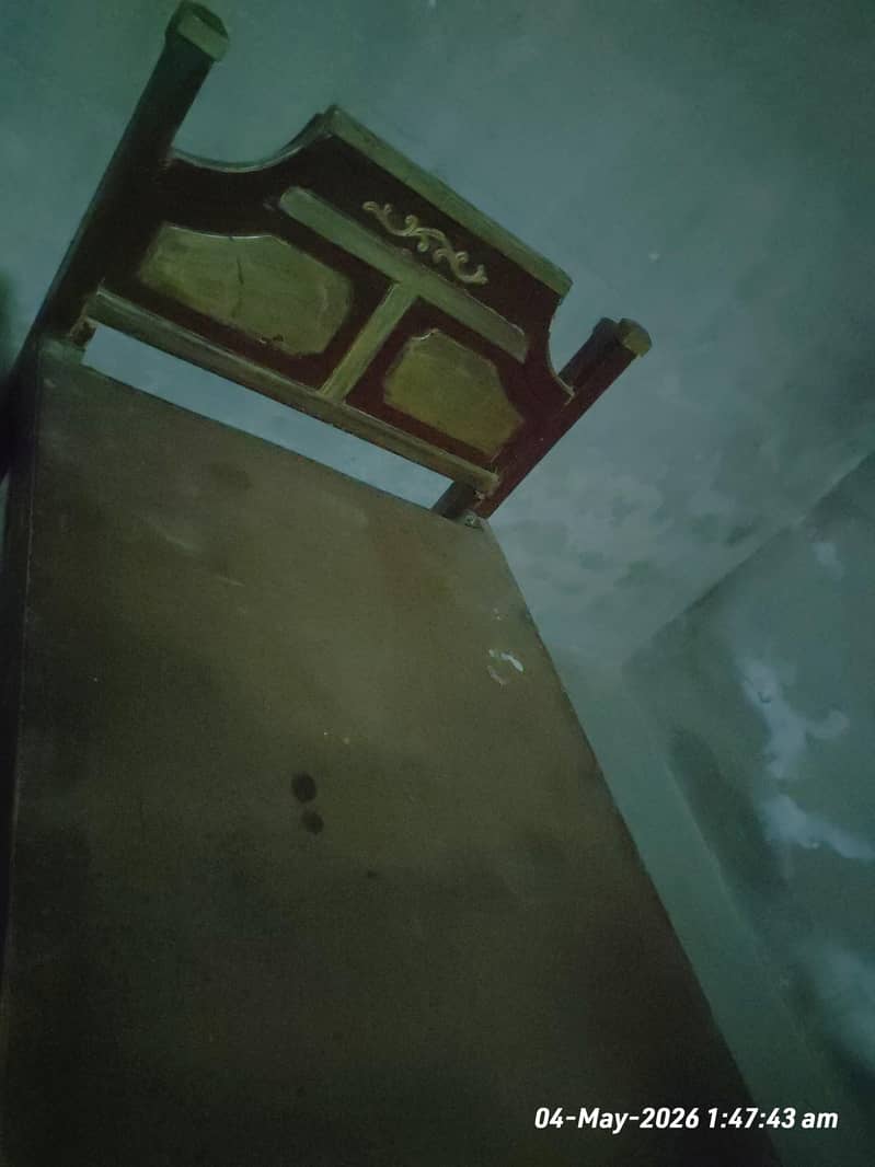 Single Bed with matress 6