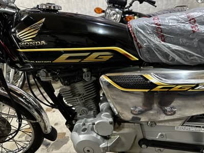 125 2022 Model Full genuine