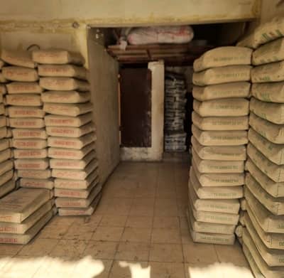 300 Square Feet Shop In Central Gulshan-E-Iqbal - Block 6 For Sale