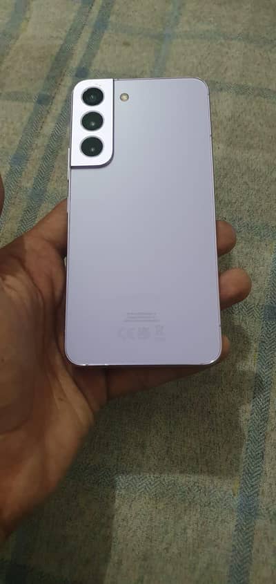 Samsung s22 8/128