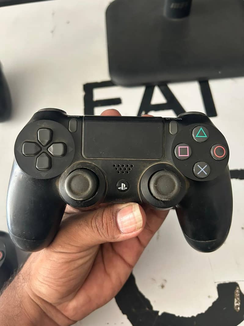PS4 Original Controller (read ad) 0