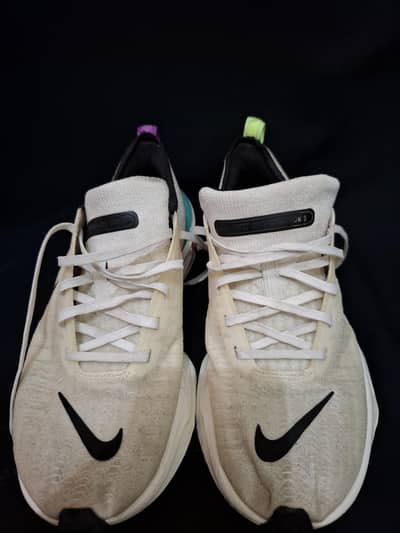 Nike running shoes zoomx NiKE INVINCIBLE RUN 3