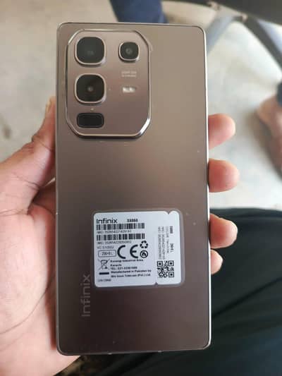10/10 condition 8+8/256gb