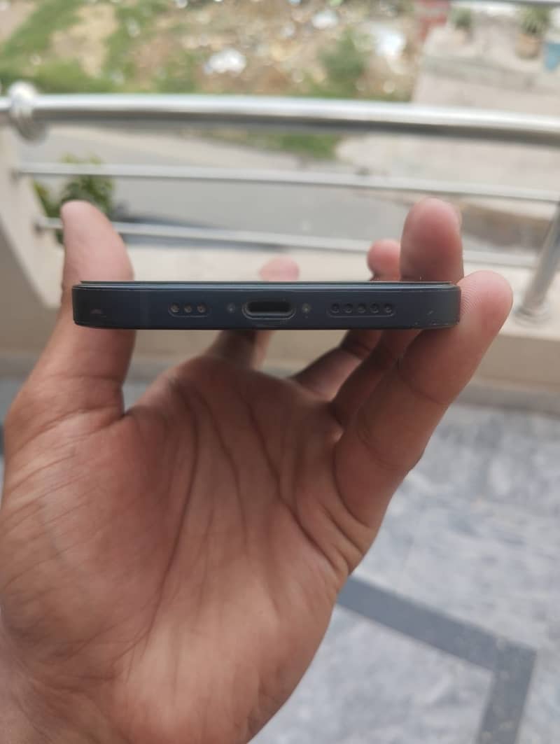 iPhone 12 Jv 6