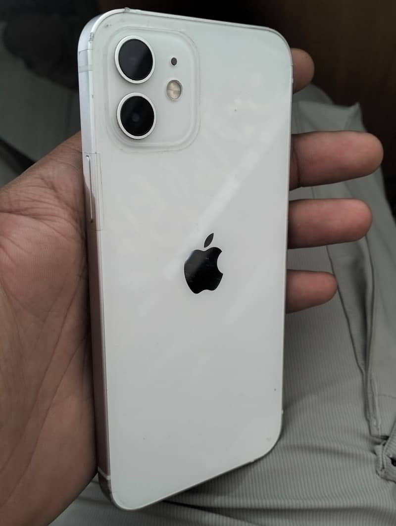 iPhone 12 3