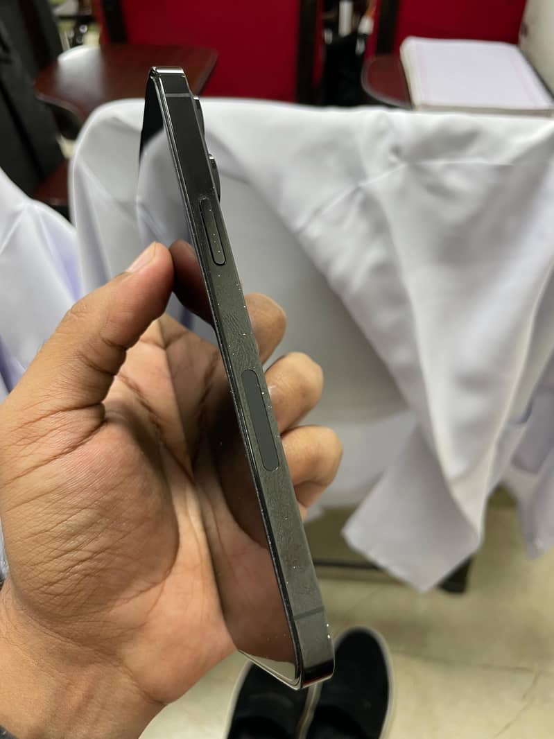 IPhone 14 Pro Max 8
