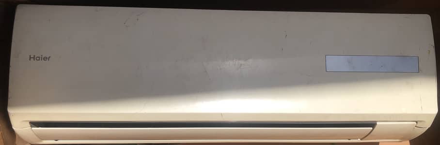 Hair split ac in genuine condition