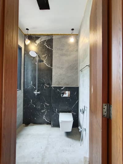 Title: Luxury Ground Floor Signature Townhouse for Sale Etihad Town Prime Location