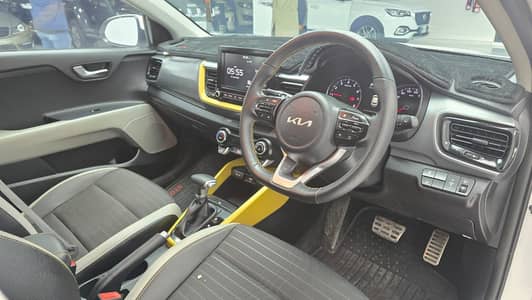 kia stonic for sale03008367274