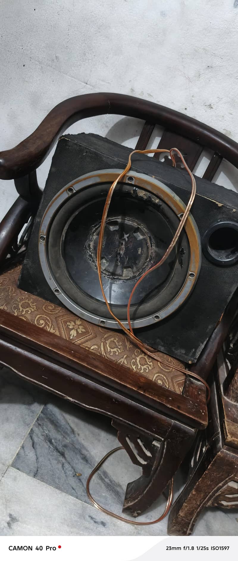 amplifier with base box 0