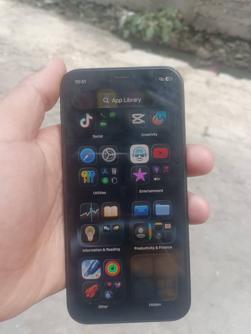 iPhone 12 1