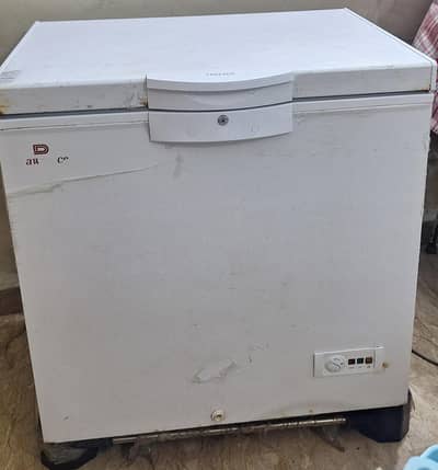 Dawlance Small Deep Freezer – Energy Saving & Fast Cooling