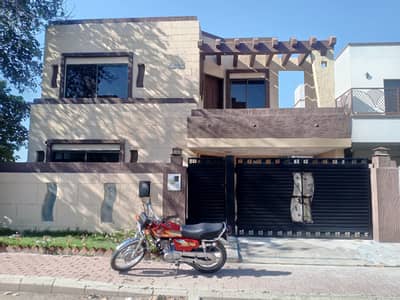10 Marla Lower Portion Available For Rent In Bahria Town Lahore