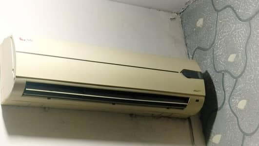 SG Split AC for Sale – Comprosser is not working – Urgent Sale