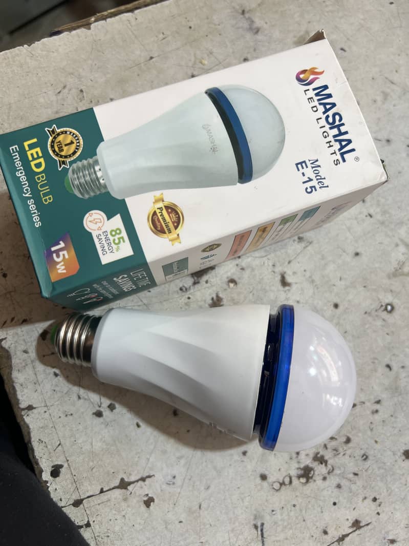 Rechargeable bulb 1