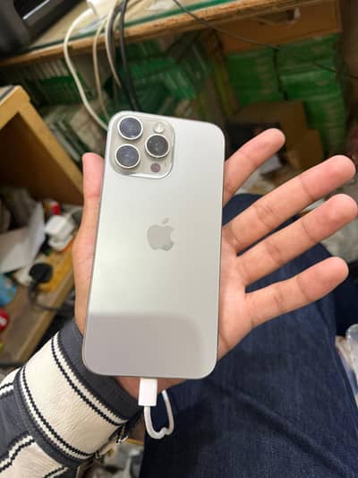 I phone 16 pro max jv LL model 256gb