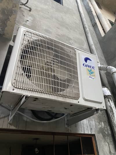 Gree split ac 1.5 ton