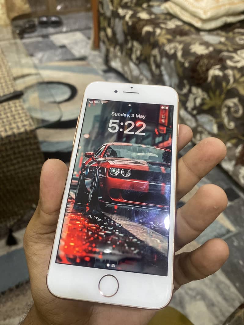 iPhone 8 0