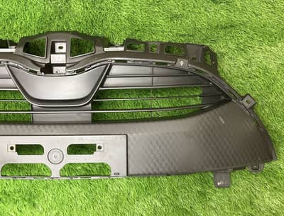 Toyota Yaris 2021-24 front grills for sale