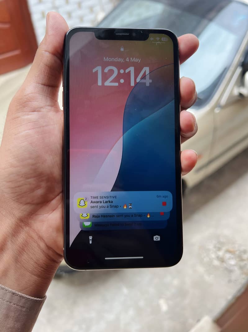 Iphone xs max 4