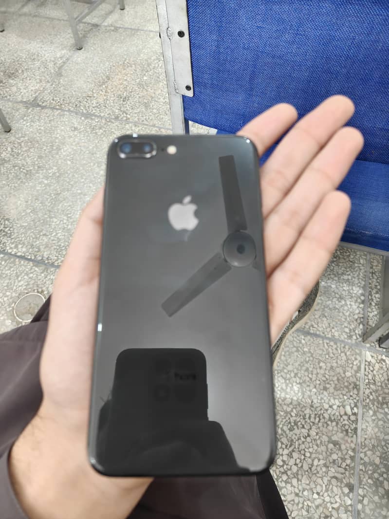 iphone 8 Plus 1