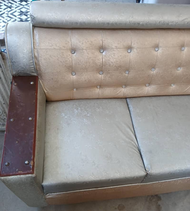 5 seater sofa 4