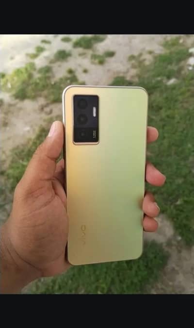vivo v23e 8+4GB 128GB complete boxe and charge