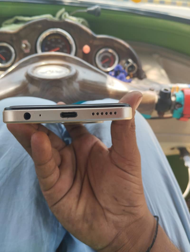 infinix 8 plus 3