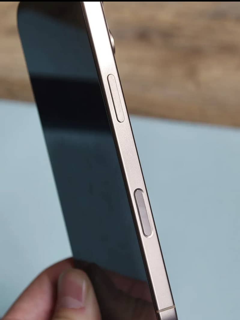 Iphone 16pro 0