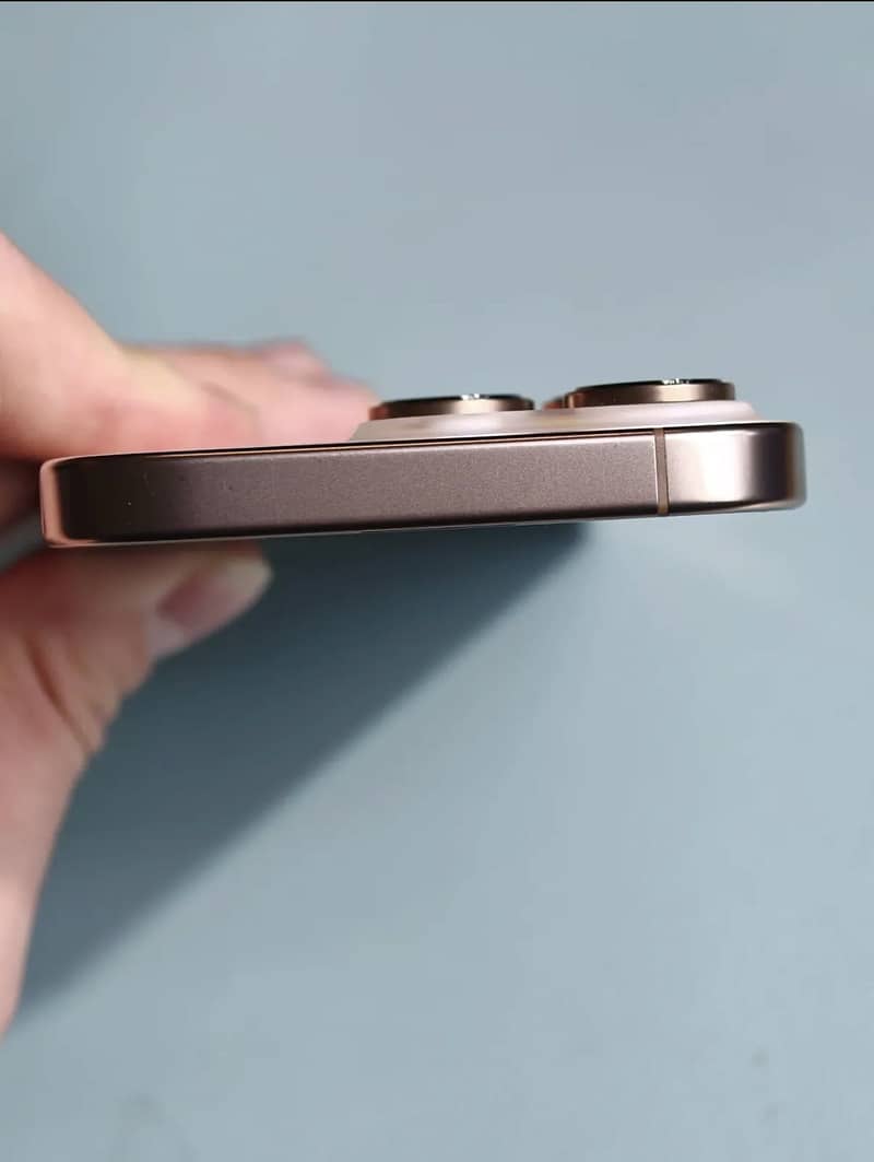 Iphone 16pro 1