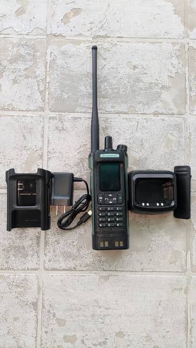 Walkie talkie / wireless set / intercom /Baofeng UV- 32 / Kenwood