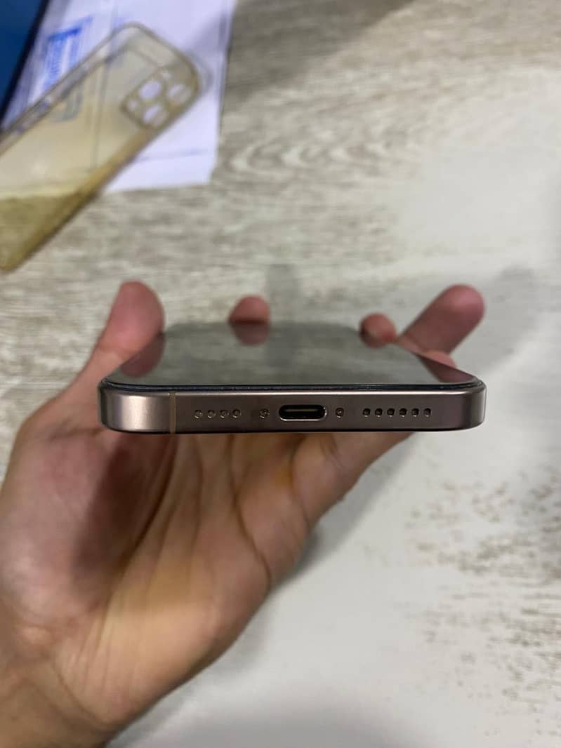 iPhone 16 pro max 0