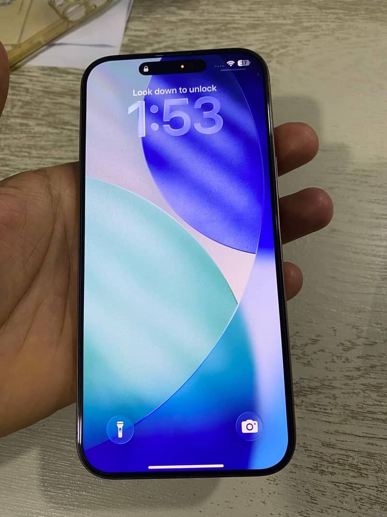 iPhone 16 pro max 5