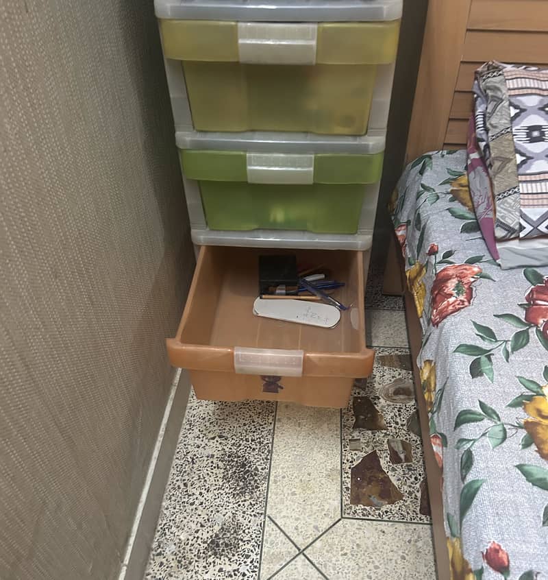 almari drawers 2