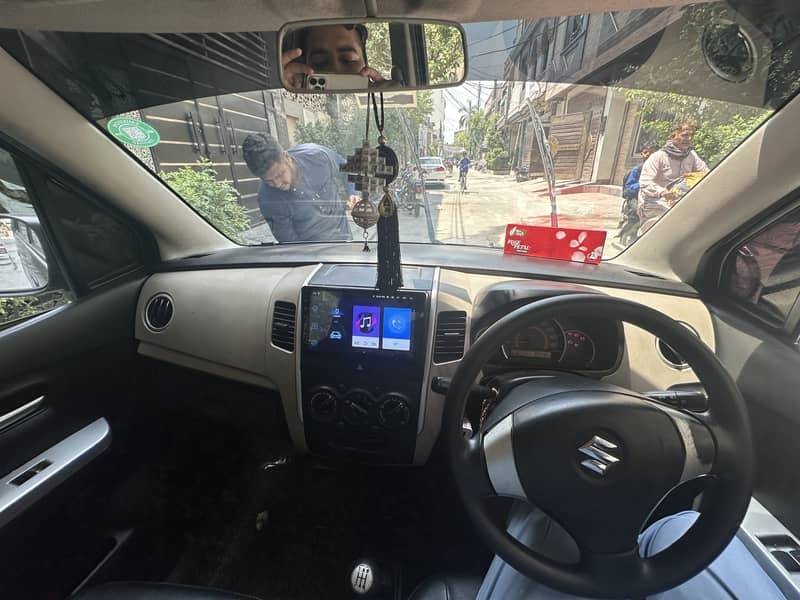 WagonR 8