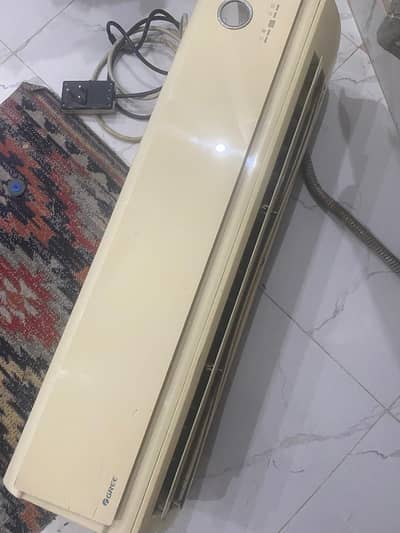 Gree Split Ac non inverter