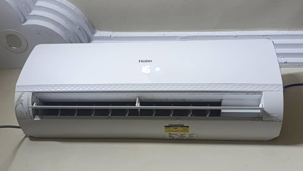 2 year use split ac 2