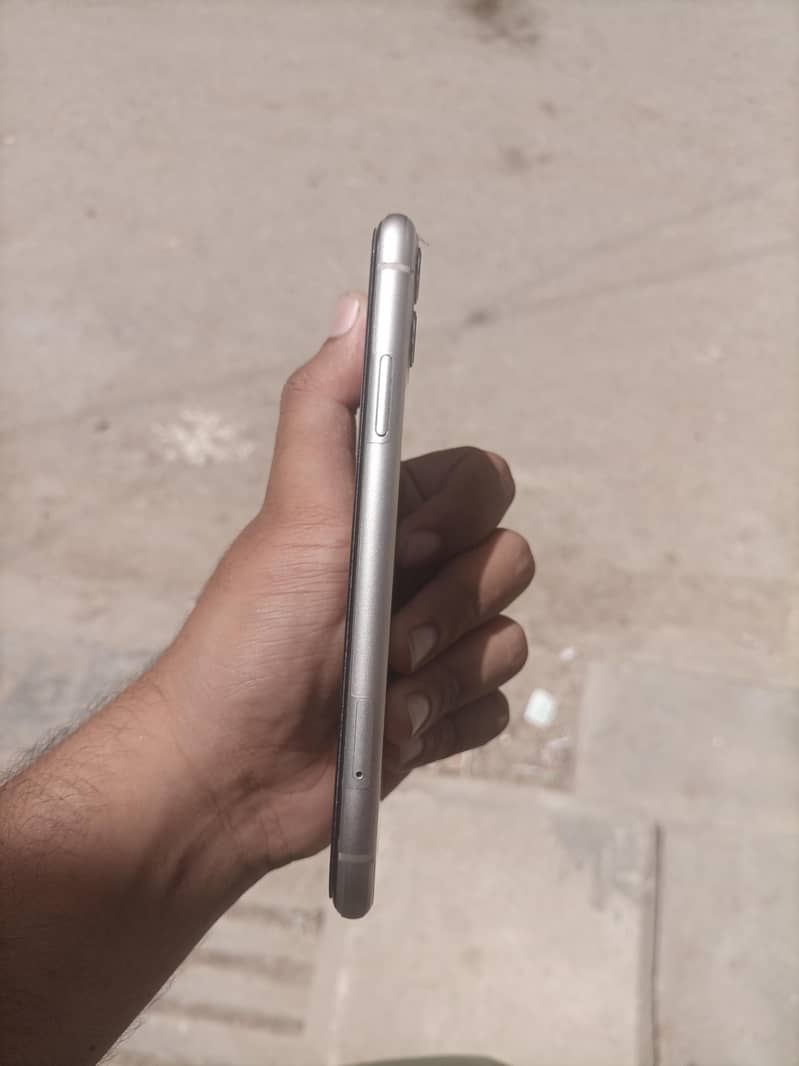iphone 11 only 3