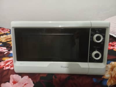 Whirlpool Microwave oven - Good Working Condition