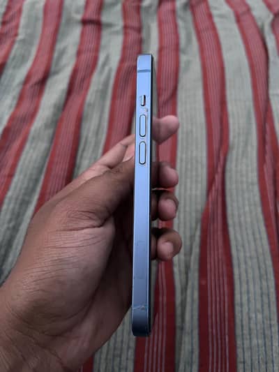 Apple iPhone 14