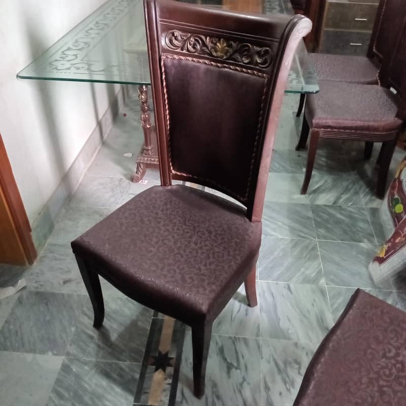 Dining Table & Chairs 1