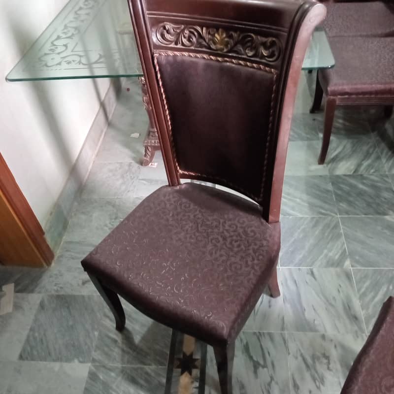 Dining Table & Chairs 2