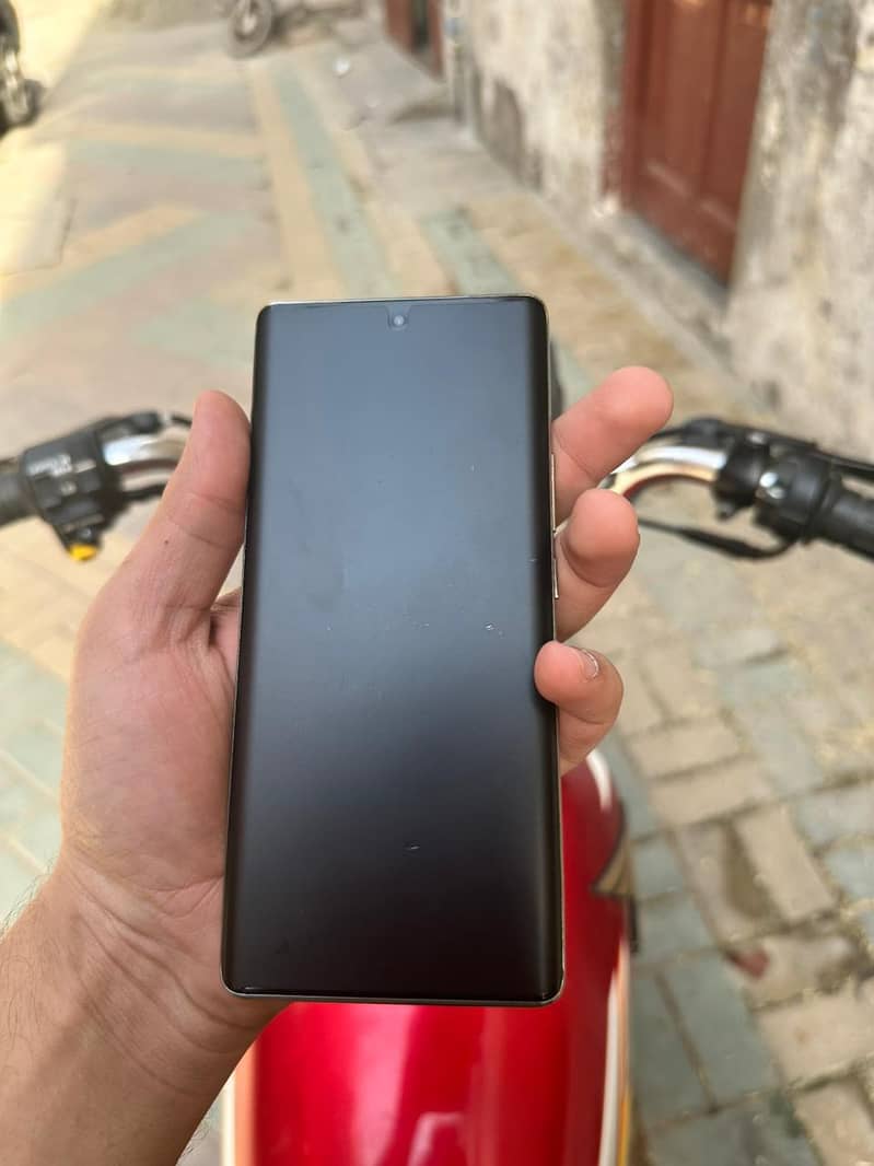 infinix note 40 pro 5