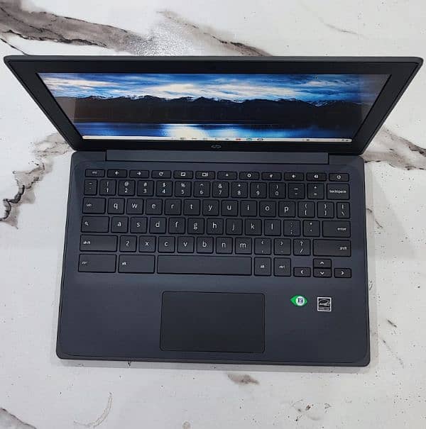HP Chromebook laptop 4GB ram 32gb SSD 2
