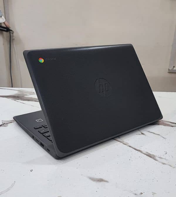 HP Chromebook laptop 4GB ram 32gb SSD 4