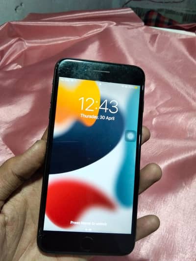 128gb 7 plus Total original Whatsapp 03707451907
